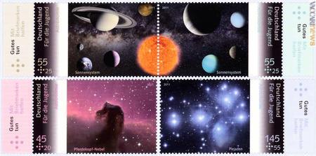 La serie “Pro gioventù” del 2011 riguarda l'astronomia. I due francobolli intermedi (nell'immagine, posizionati in alto) sono uniti a formare un'unica composizione