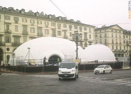 Come si presenta ora l'allestimento di piazza Vittorio Veneto a Torino (foto: Massimo Mancini)
