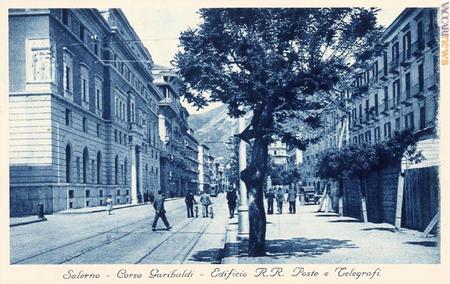 Il Salerno Centro in una cartolina d’antan (archivio Riccardo Braschi) 