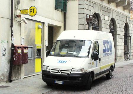 Meno stretti i rapporti operativi tra Poste italiane e Sda 