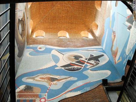 Parte del “tesoro” conservato nella torre: il mosaico “Le comunicazioni telegrafiche, telefoniche, aeree”, di Enrico Prampolini