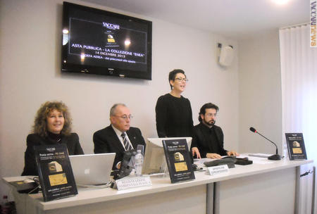L’apertura dell’asta “Enea”: da sinistra, Valeria, Paolo e Silvia Vaccari con il battitore Matteo Ferrari