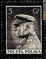 Uno dei francobolli per la morte di Józef Klemens Piłsudski, emessi nel 1935