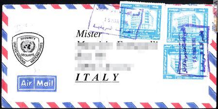 La busta, affrancata con cartevalori etichettate “Kurdistan”, è davvero giunta in Italia senza problemi