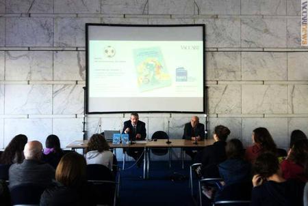 Un momento della presentazione di oggi: a sinistra il giornalista Fabio Bonacina, a destra l’esperto Pierangelo Brivio