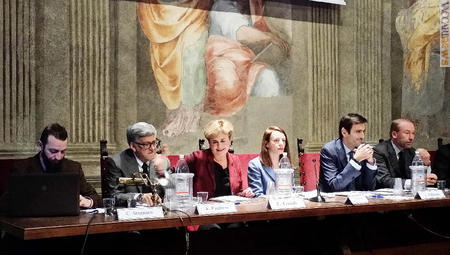 L’incontro ha visto la presenza anche nel ministro allo Sviluppo economico, Federica Guidi (al centro nella foto)