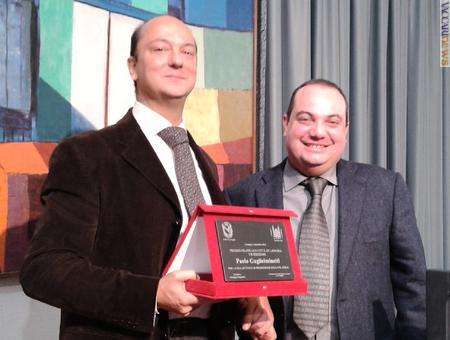 Il premiato, Paolo Guglielminetti, ed il presidente del Circolo filatelico lavagnese, Luca Lavagnino