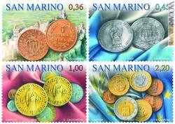 Quattro francobolli per celebrare quattro momenti importanti nella monetazione sammarinese