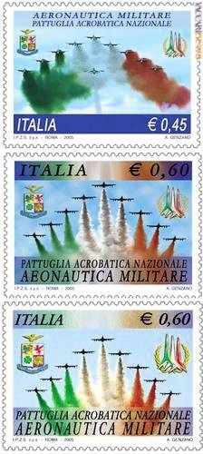 Questi i due francobolli predisposti per il 3 settembre; nel taglio da 60 centesimi è visibile l’errore, individuato per tempo e corretto