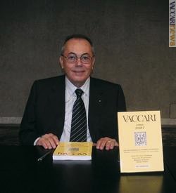 È stato Paolo Vaccari a presentare il biennale dedicato alla filatelia ottocentesca