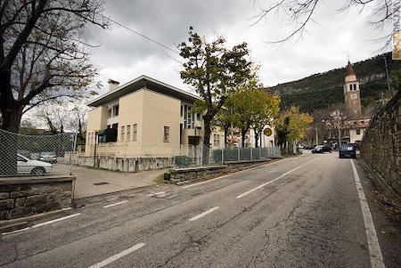 …e la nuova sede dell’ufficio postale a San Dorligo della Valle-Dolina (Trieste)