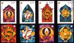 Otto i francobolli che da oggi celebrano quattro festività particolarmente sentite a Singapore
