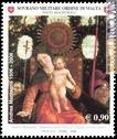 Nel francobollo da 90 centesimi, il dettaglio della Madonna con il Bambino