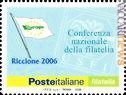Anche il francobollo italiano per l’Usfi cita l’incontro di venerdì 1 settembre, utilizzando la bandella con cui è stato emesso