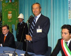 Il presidente dell’Autorità garante della concorrenza e del mercato, Antonio Catricalà, a Riccione l’1 settembre. Ha ricordato i vecchi, difficili, tempi della Sip