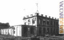 La foto storica con il primo edificio (fonte: www.storiaolivetti.telecomitalia.it)