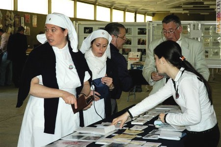 Alcune sorelle dell’Unitalsi, giunte per vedere la mostra dedicata alla Madonna di Lourdes