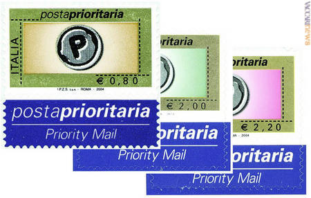 Ulteriori tre prioritari sono stati predisposti in fogli da cinquanta pezzi, eliminando le relative etichette (nell'immagine, la versione base) 