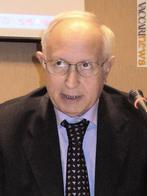 Il capo dell'Ufficio filatelico e numismatico, Pier Paolo Francini