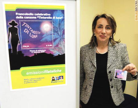 La dirigente della filiale di Sanremo ed Imperia, Eleonora Pirozzi, oggi alla presentazione del foglietto (foto: “Sanremonews”)