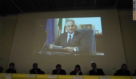 Il ministro allo Sviluppo economico, presente attraverso un videomessaggio