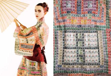 Il kimono di Chiara Patessio Montagner, indossato e disteso. I francobolli sono veri, uniti l'uno all'altro attraverso… punti metallici!
