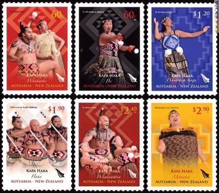 I sei francobolli oggi al debutto, uno per momento caratteristico